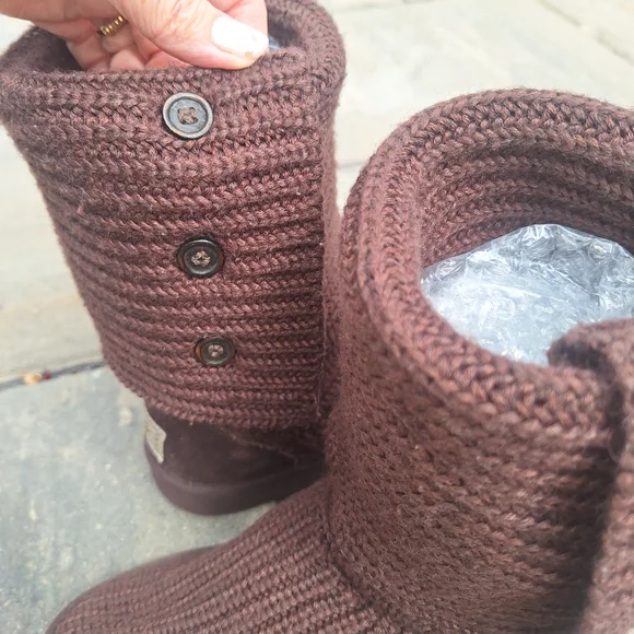 UGG Brown Knit Convertable Boots  Size 7 Good Condition!! - Picture 10 of 15